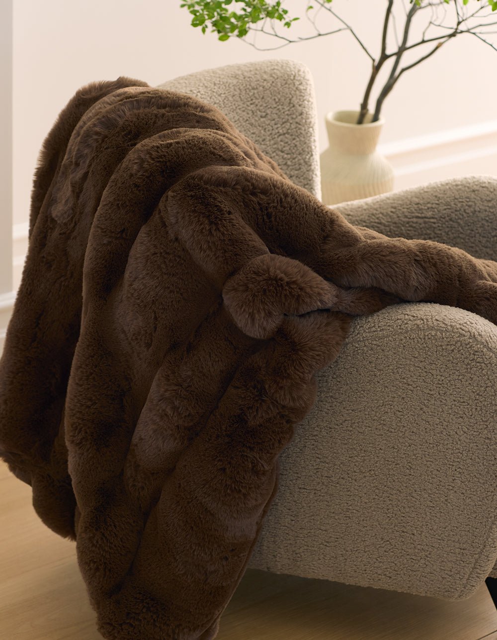 Channel Cuddle Blanket - Image 4