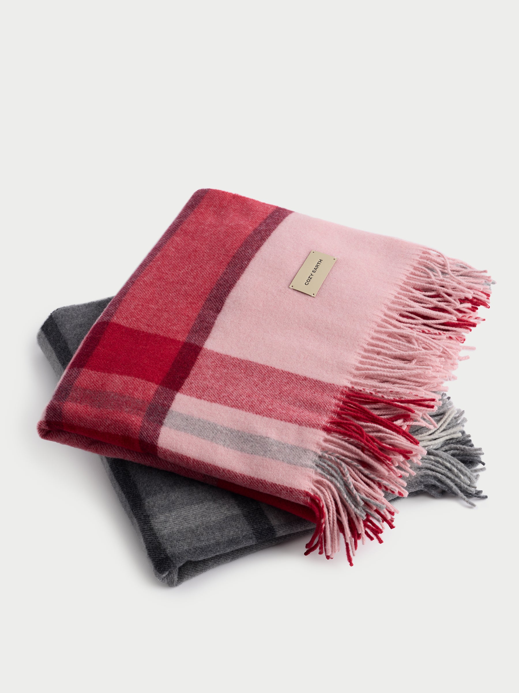 Lucca Throw - Image 8