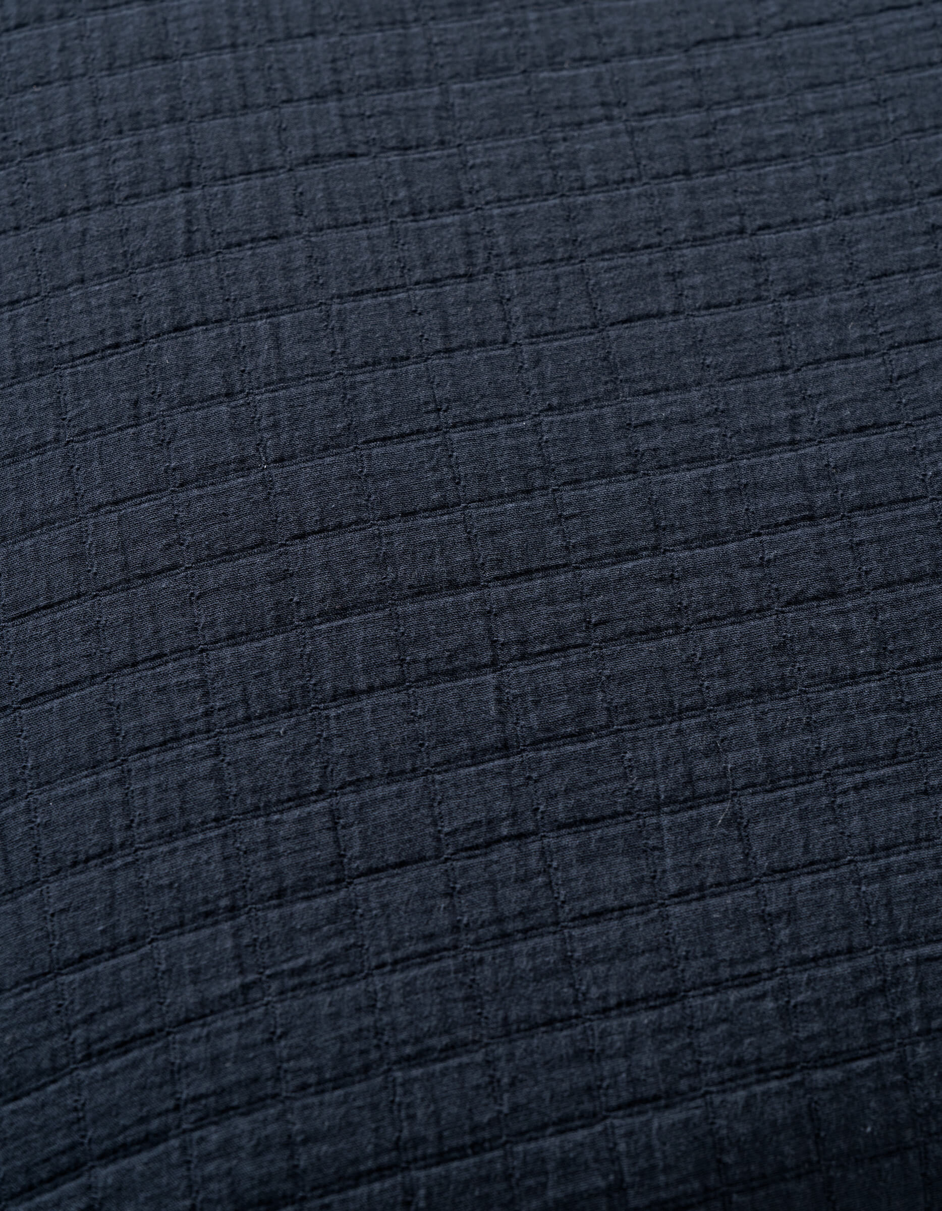 Waterfront Grid Matelasse Blanket - Image 9